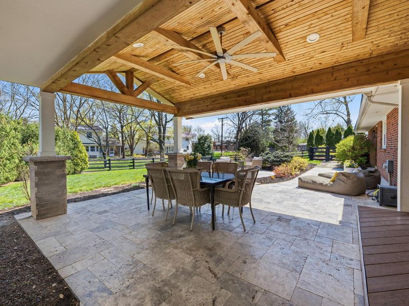 7766 Candlewood Lane, Columbus, OH 43235 Photo 5