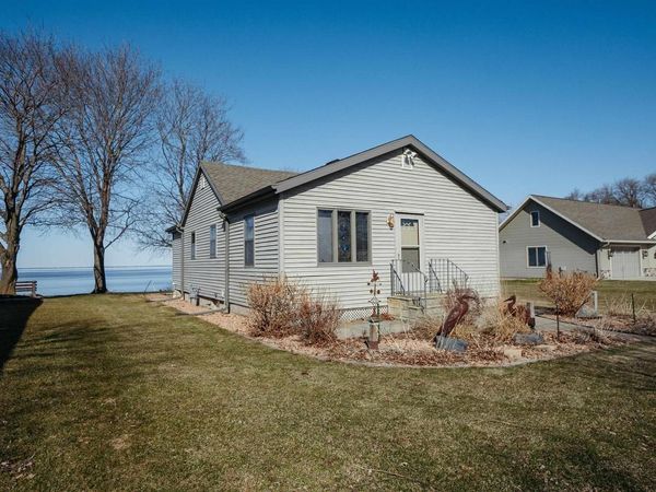 937 PARAMOUNT DRIVE, Chilton, WI 53014