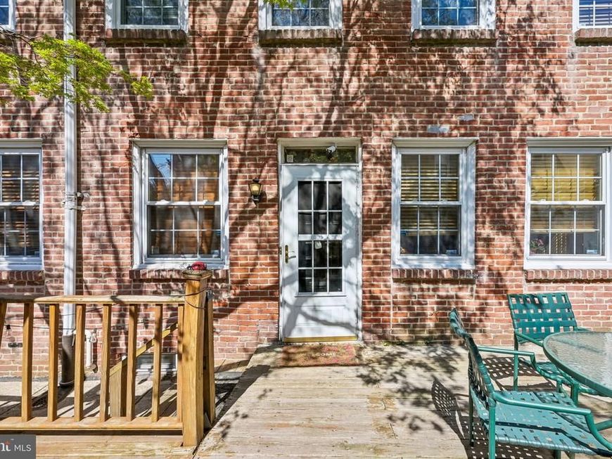 335-337r Poplar Street, Philadelphia, PA 19123 Main Photo