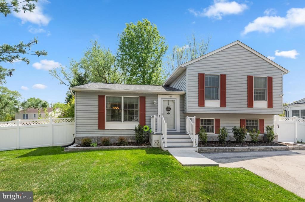 1315 Somerset Road, Severn, MD 21144 Main Photo