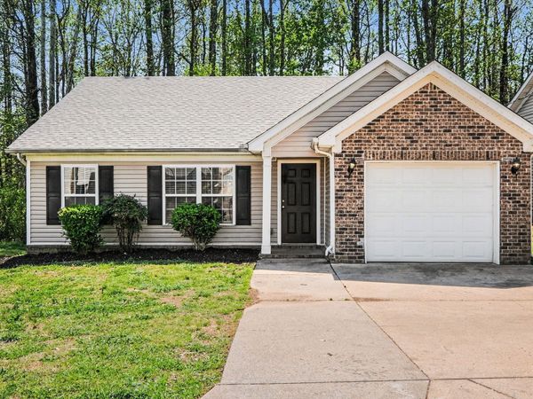 1375 E Nir Shreibman Blvd , La Vergne, TN 37086