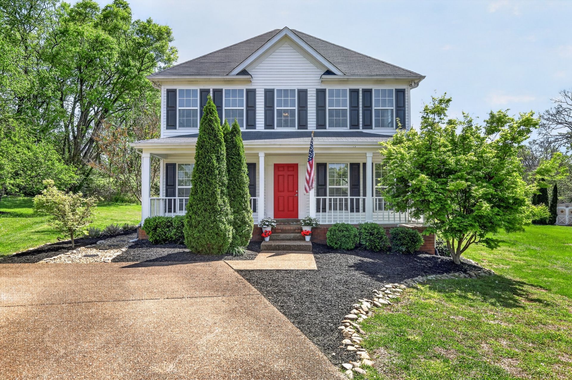 1329 Branchside Ct, Thompsons Station, TN 37179 Main Photo