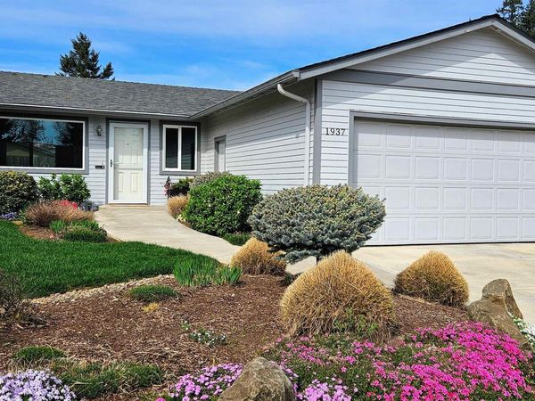 1937 Fieldcrest Ct S, Salem, OR 97306