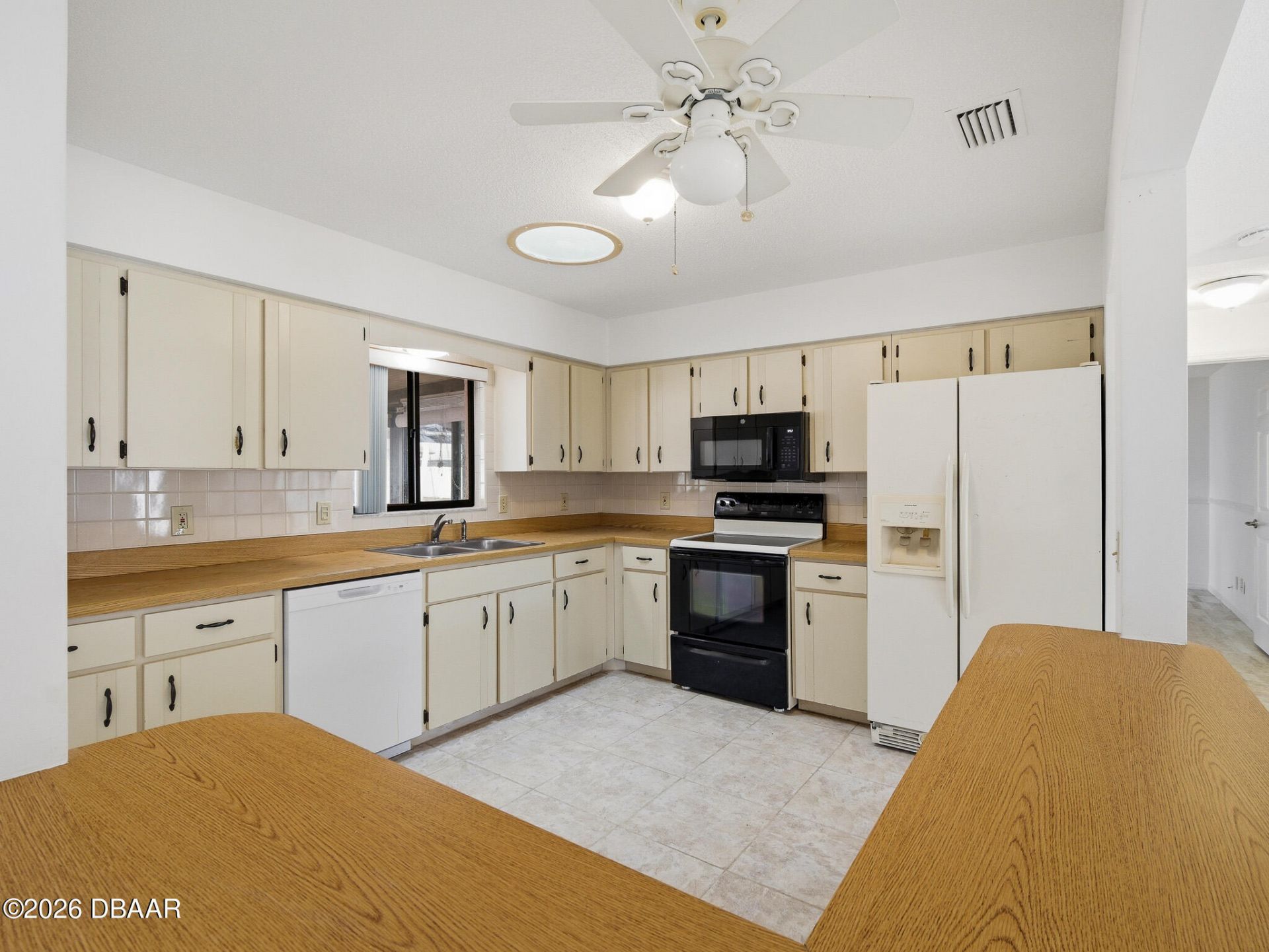 808 E 1st Avenue, New Smyrna Beach, FL 32169 Photo