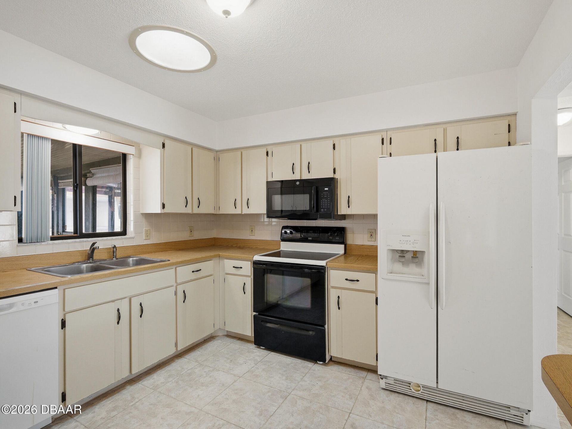 808 E 1st Avenue, New Smyrna Beach, FL 32169 Photo