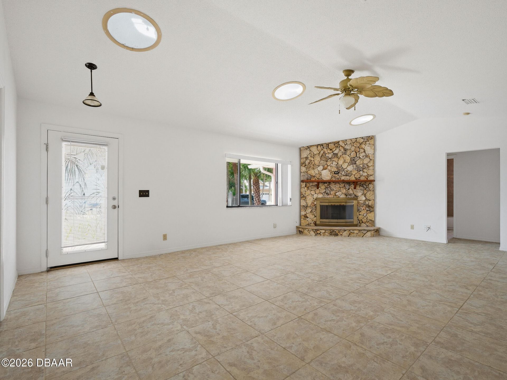 808 E 1st Avenue, New Smyrna Beach, FL 32169 Photo