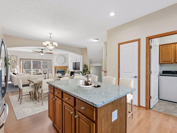 3264 Oak View Drive, Woodbury, MN 55129