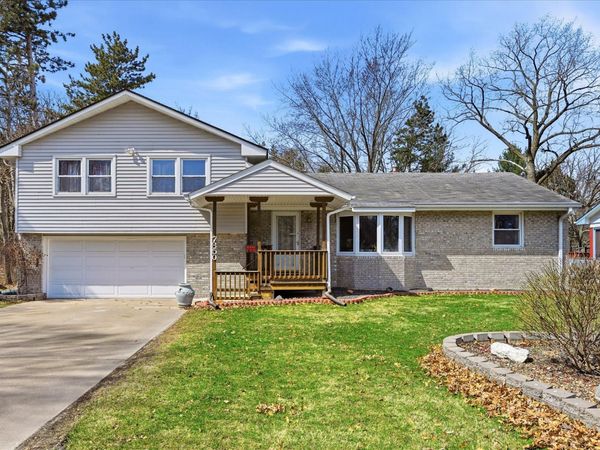 7850 Greenwood Drive, New Brighton, MN 55112