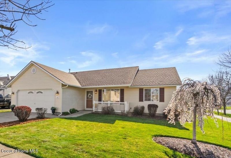 317 N Silkwood Dr, Post Falls, ID 83854 Main Photo