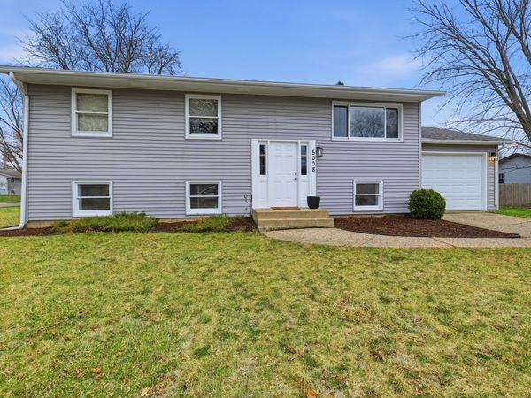 5008 Valentine Place , Rockford, IL 61108