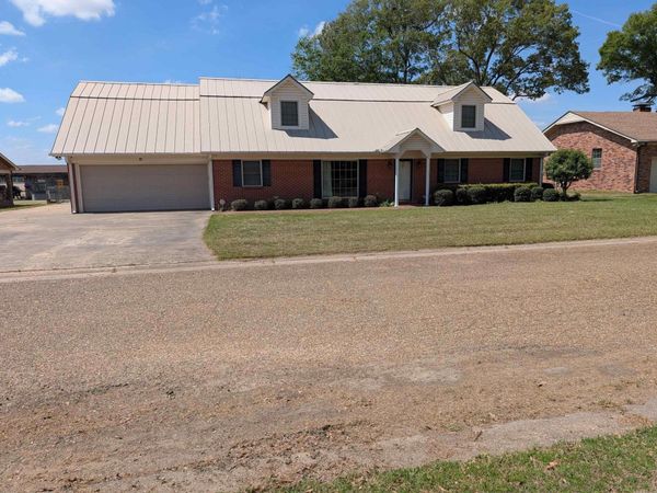 12 Bayou Cove Cir Circle, McGehee, AR 71654