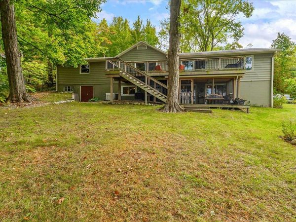 45417 15th Avenue, Bloomingdale, MI 49026