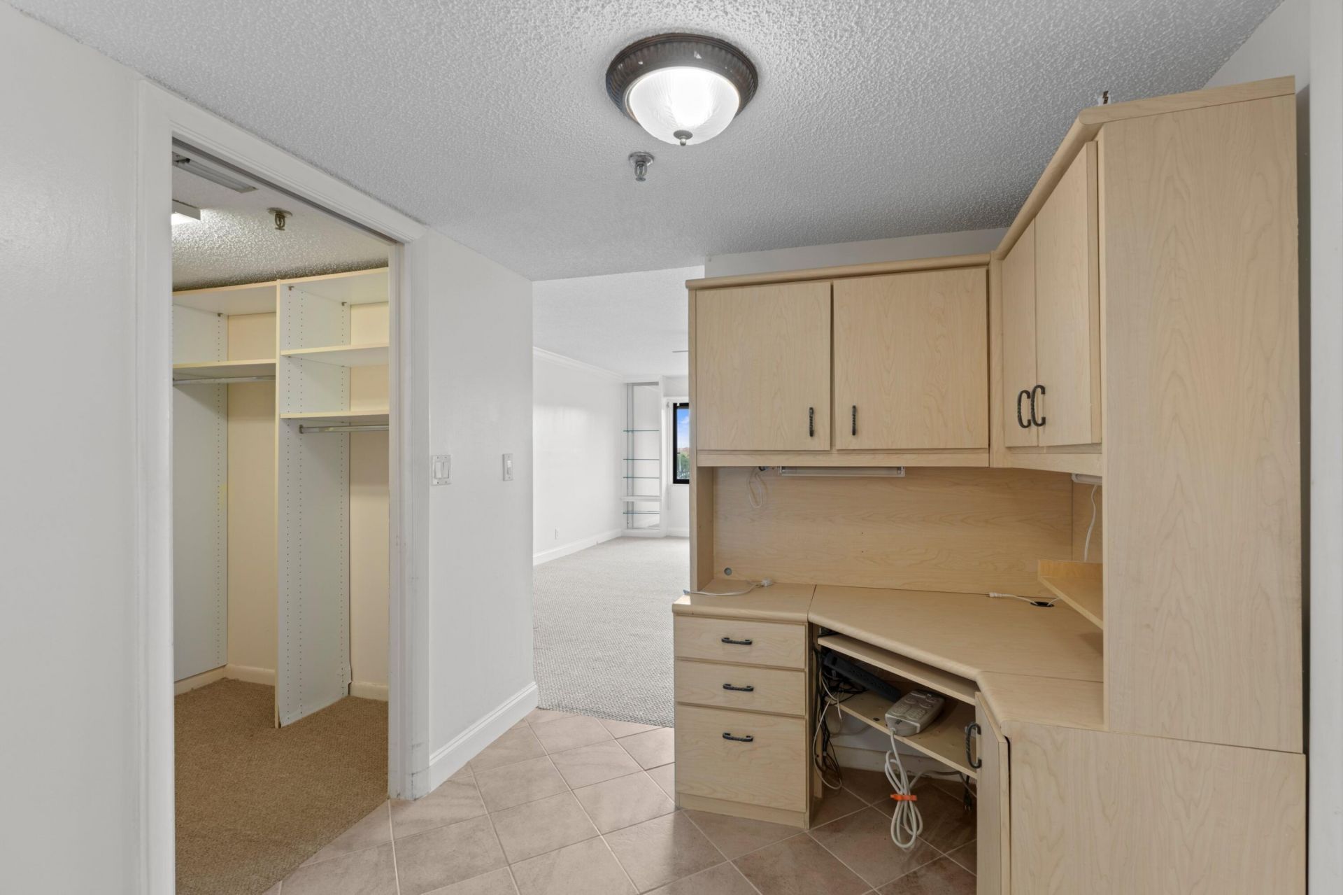 7020 Half Moon Circle, Unit 205, Hypoluxo, FL 33462 Photo