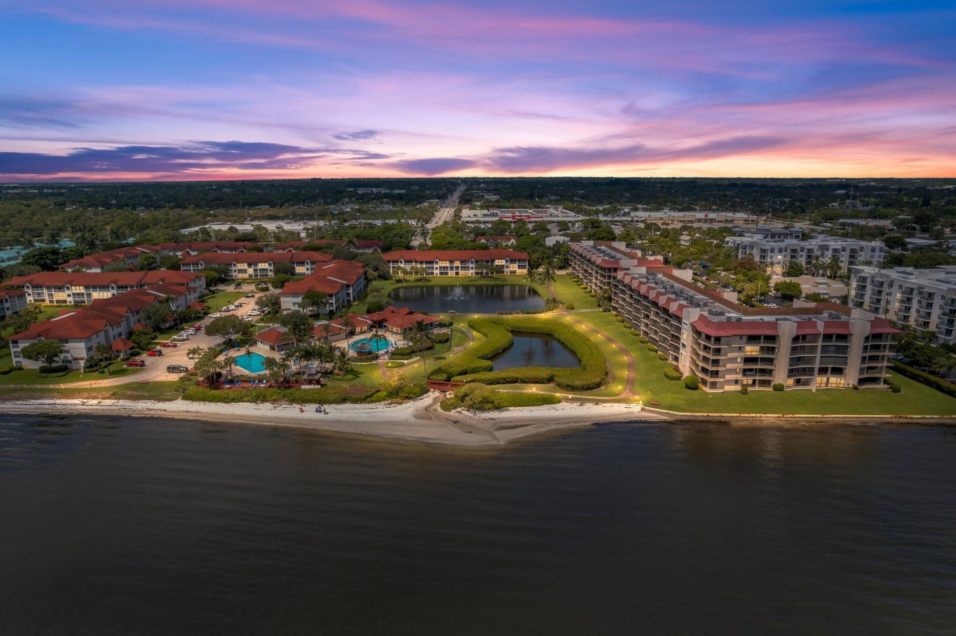 7020 Half Moon Circle, Unit 205, Hypoluxo, FL 33462 Photo