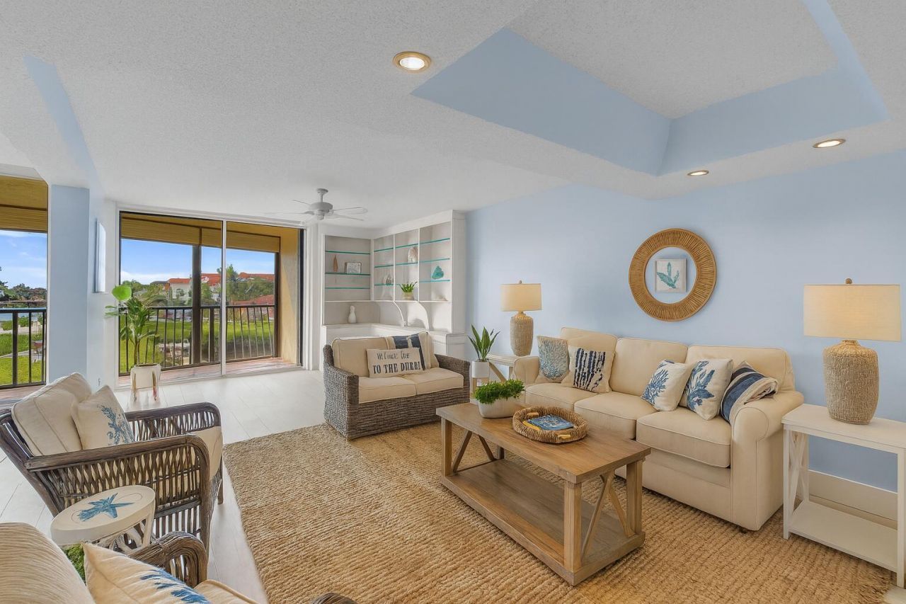 7020 Half Moon Circle, Unit 205, Hypoluxo, FL 33462 Photo