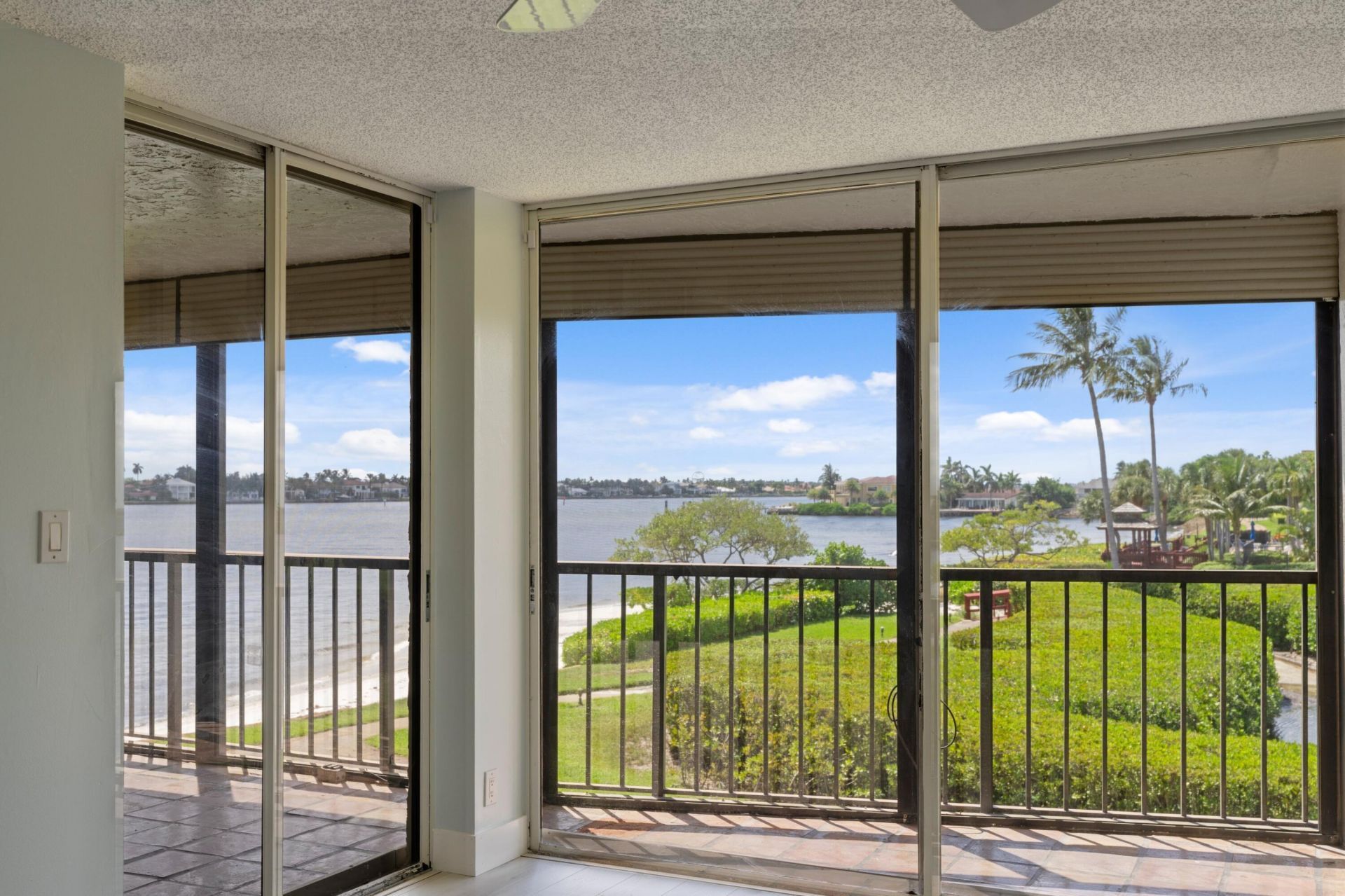 7020 Half Moon Circle, Unit 205, Hypoluxo, FL 33462 Photo