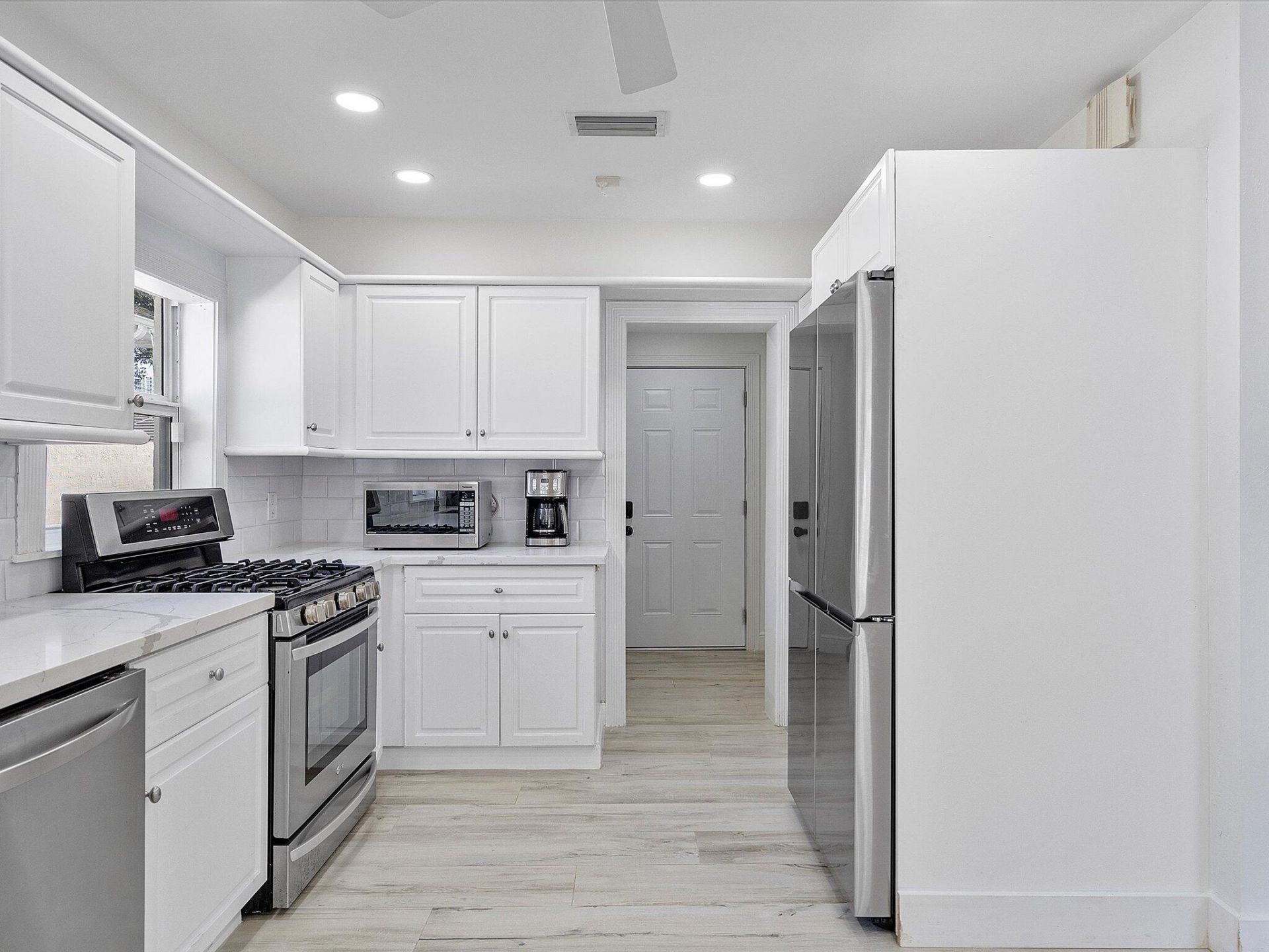 411 Poinciana Drive, Fort Lauderdale, FL 33301 Photo