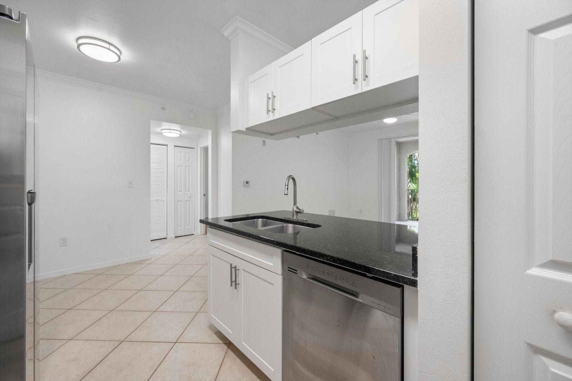 6475 Emerald Dunes Drive, Unit 206, West Palm Beach, FL 33411 Photo
