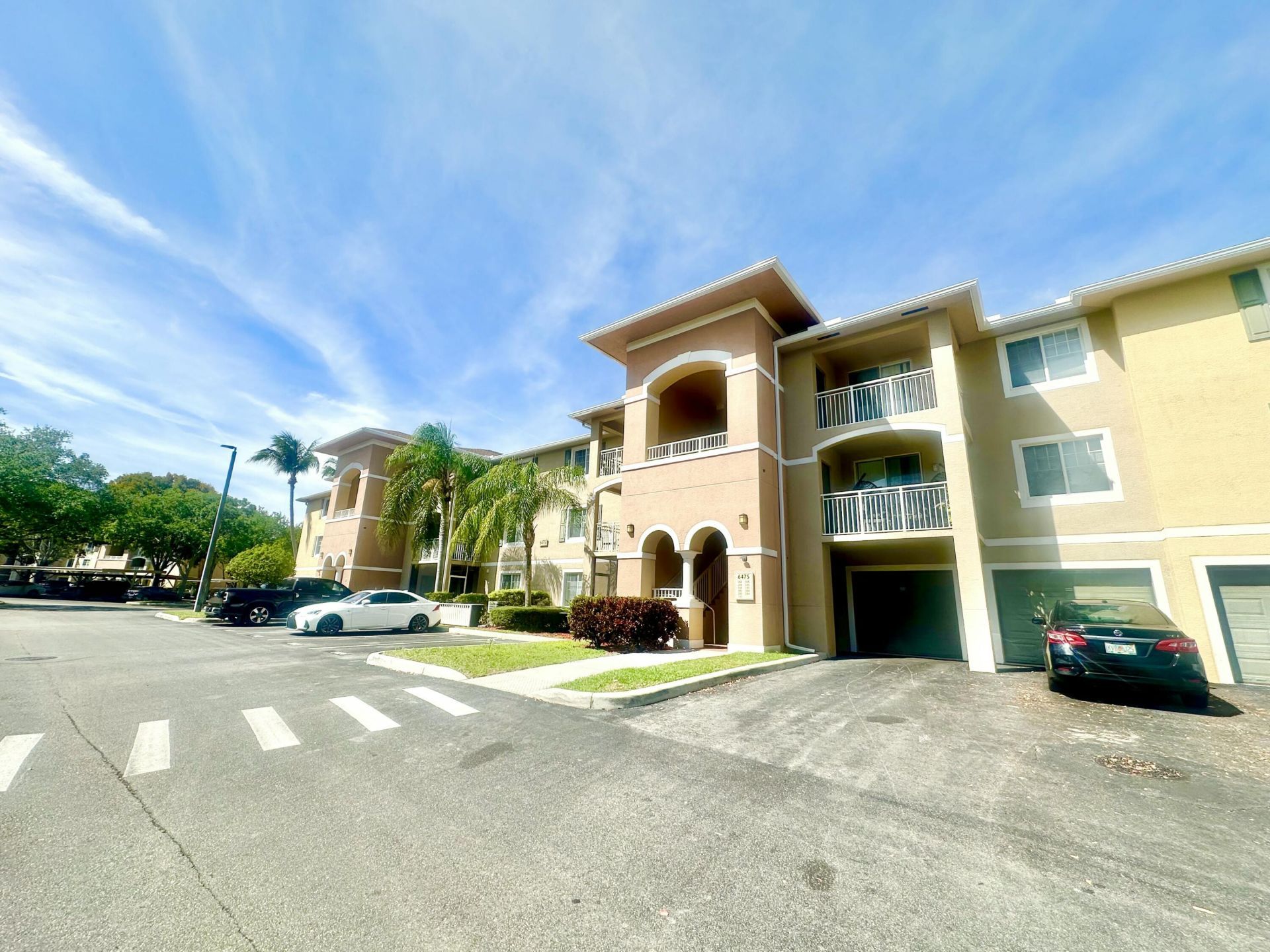 6475 Emerald Dunes Drive, Unit 206, West Palm Beach, FL 33411 Photo