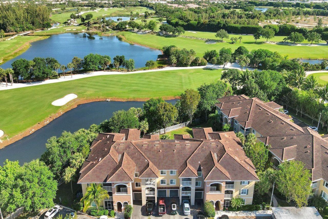 6475 Emerald Dunes Drive, Unit 206, West Palm Beach, FL 33411 Photo