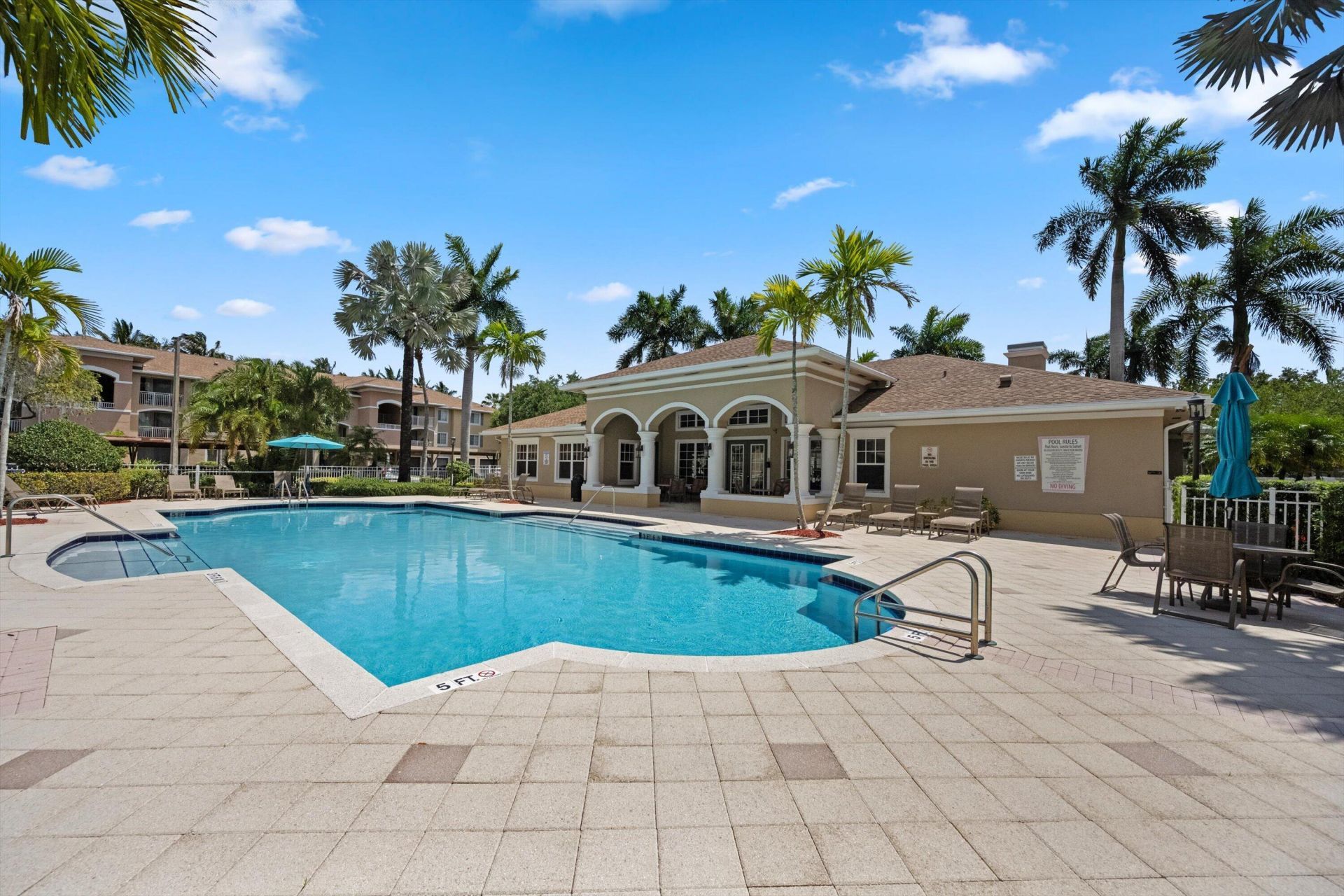 6475 Emerald Dunes Drive, Unit 206, West Palm Beach, FL 33411 Photo
