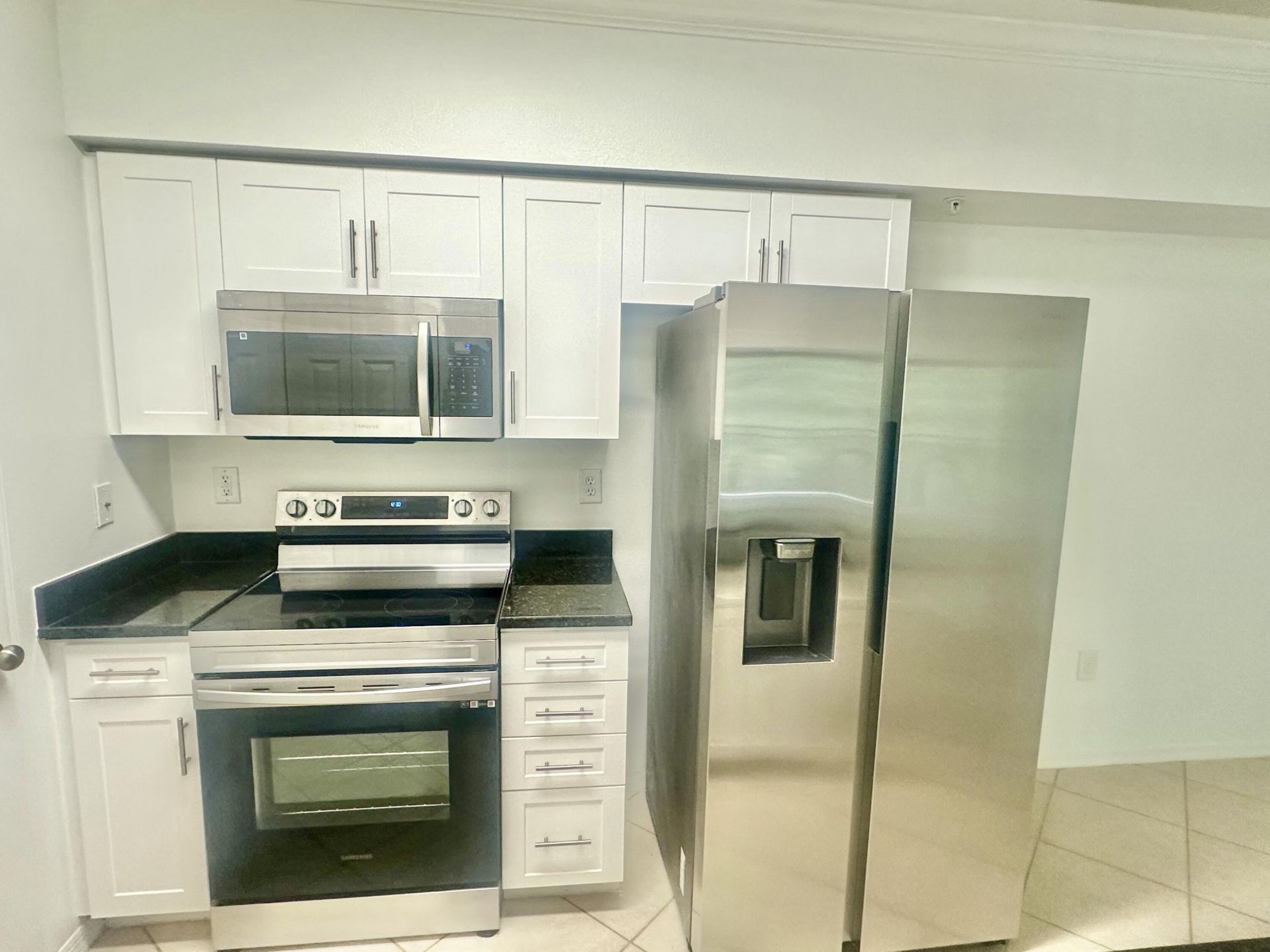 6475 Emerald Dunes Drive, Unit 206, West Palm Beach, FL 33411 Photo