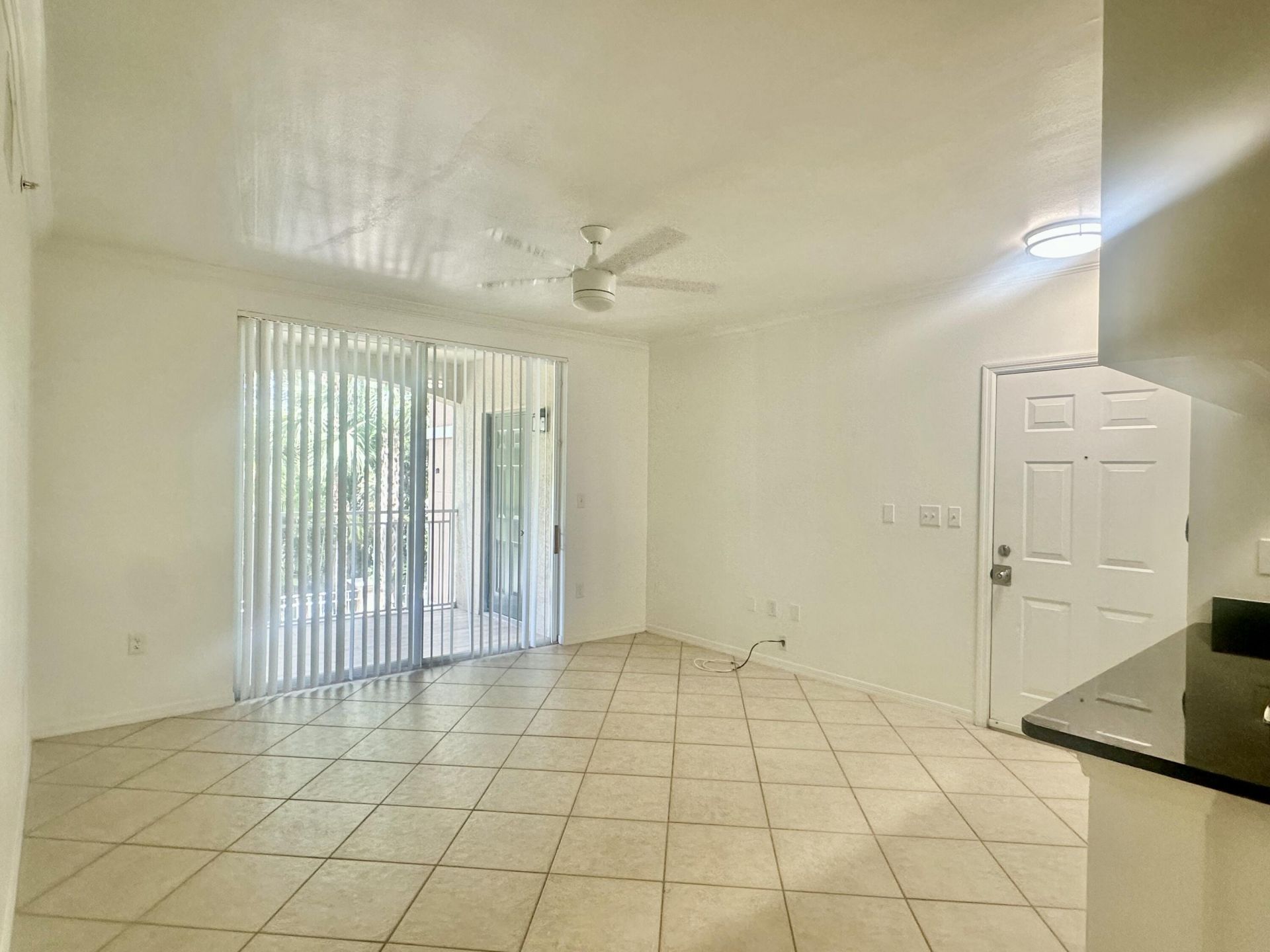 6475 Emerald Dunes Drive, Unit 206, West Palm Beach, FL 33411 Photo