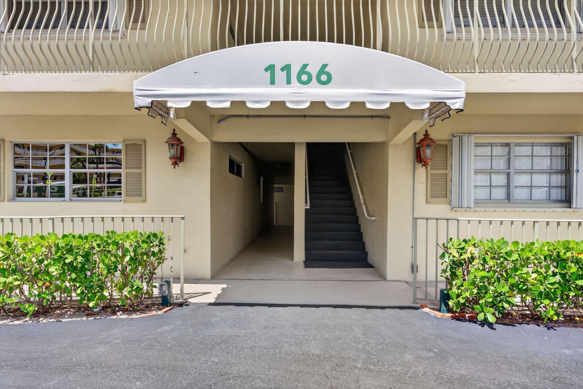 1166 Hillsboro Mile Hillsboro Mile, Unit 26, Hillsboro Beach, FL 33062 Photo