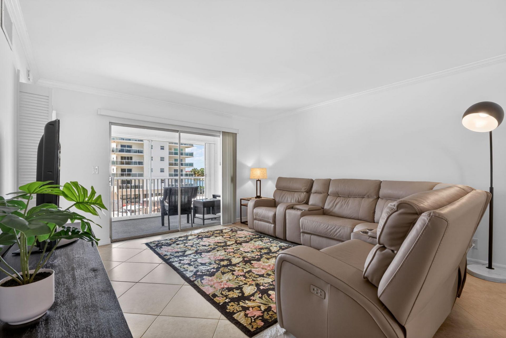 1166 Hillsboro Mile Hillsboro Mile, Unit 26, Hillsboro Beach, FL 33062 Photo