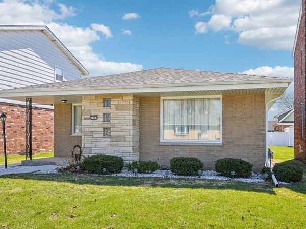 3945 E Holmes Ave, Cudahy, WI 53110