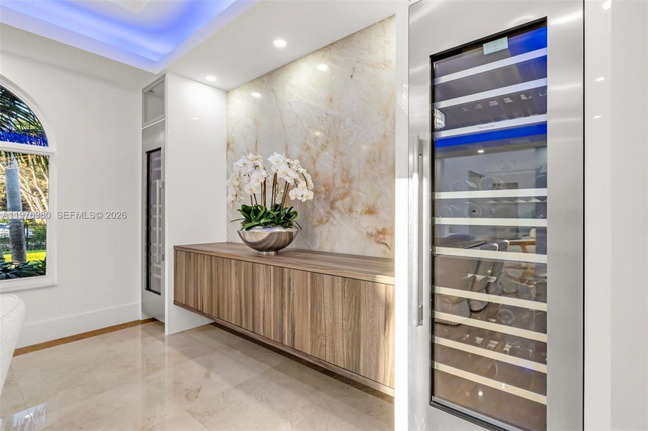 6290 SW 130th Ter , Pinecrest, FL 33156 Photo