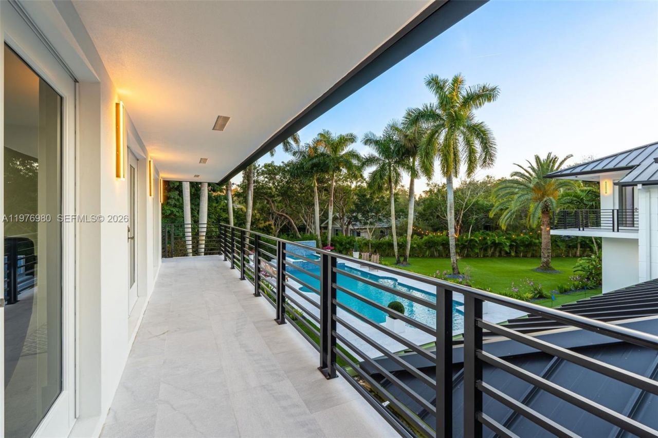 6290 SW 130th Ter, Pinecrest, FL 33156 Photo