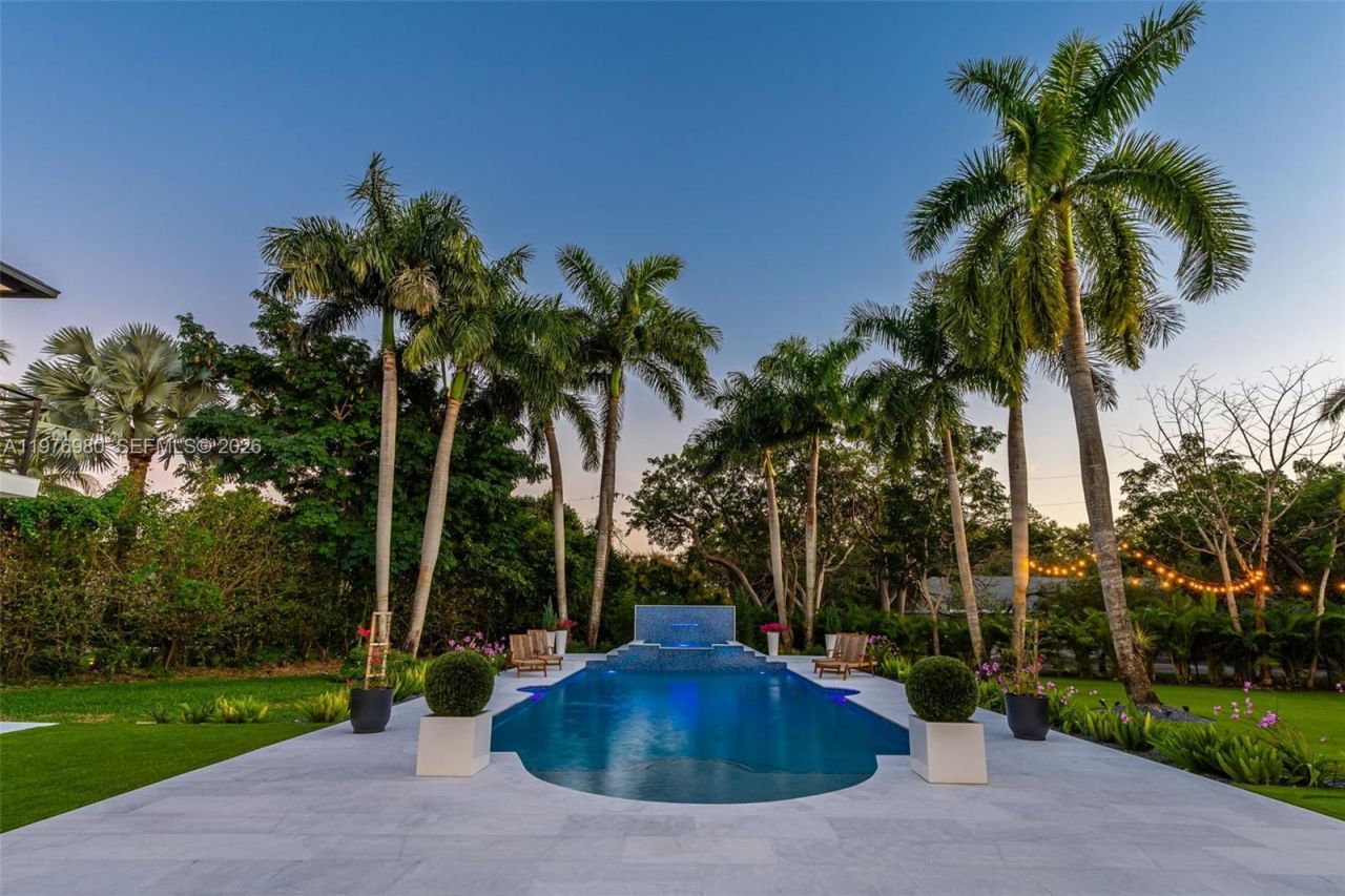 6290 SW 130th Ter, Pinecrest, FL 33156 Photo