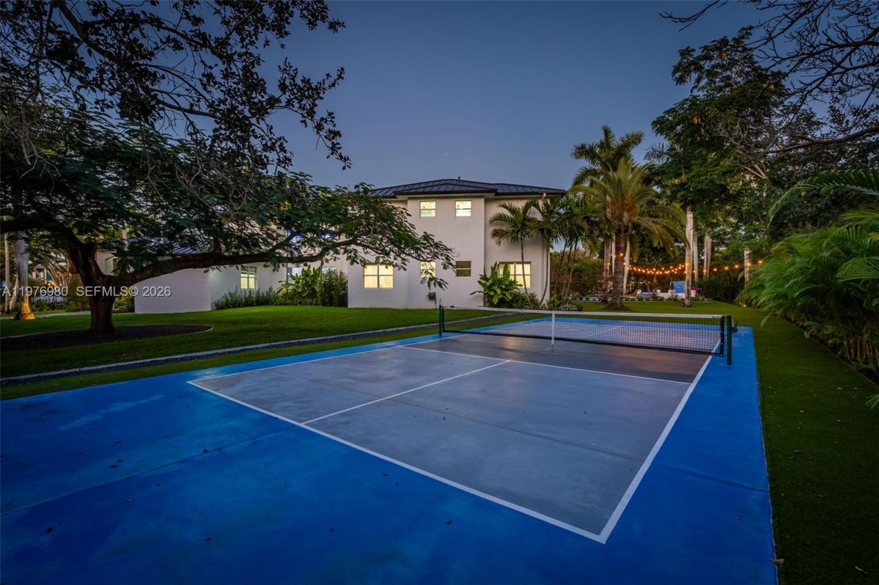 6290 SW 130th Ter, Pinecrest, FL 33156 Photo