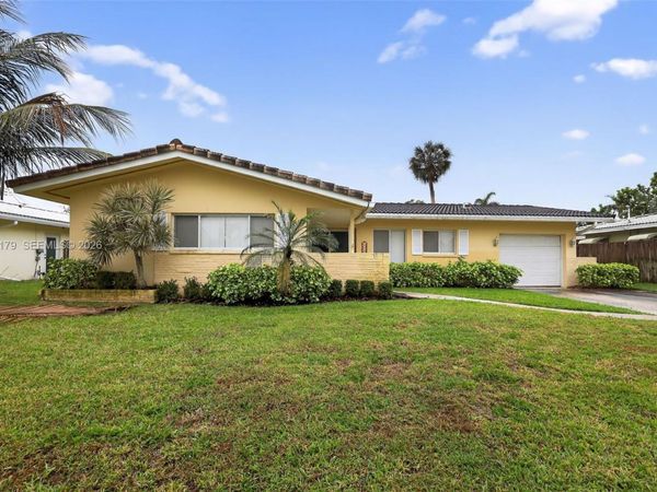 1104 SW 12th St , Boca Raton, FL 33486