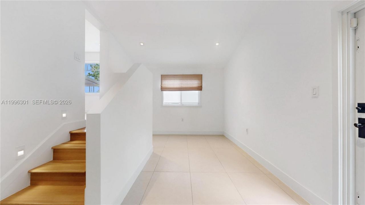 6415 SW 39th St, Miami, FL 33155 Photo