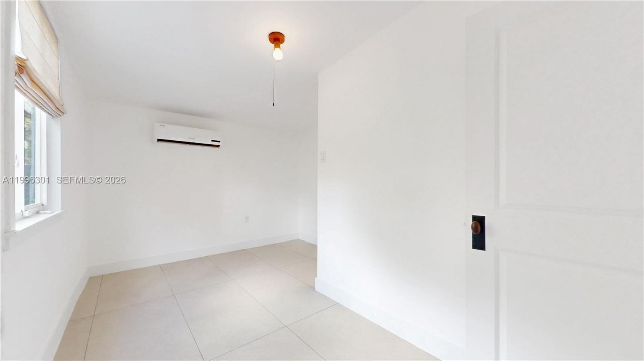 6415 SW 39th St, Miami, FL 33155 Photo