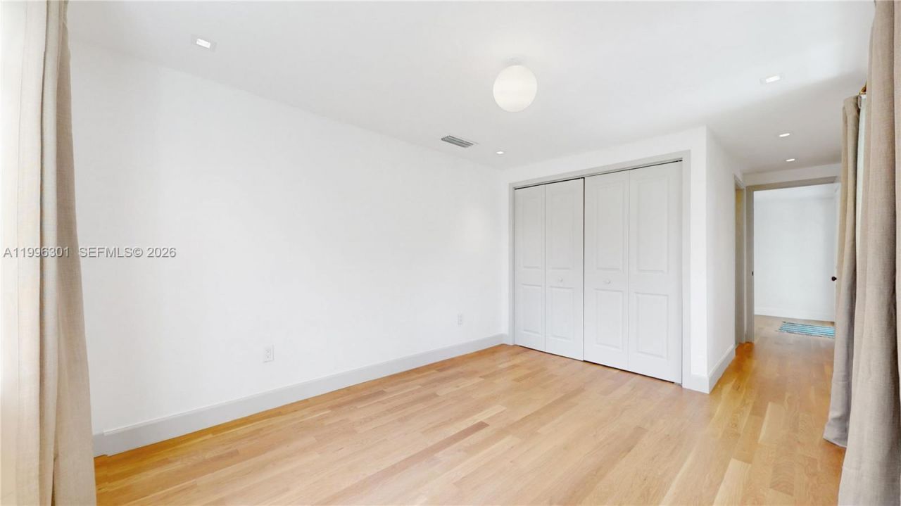 6415 SW 39th St, Miami, FL 33155 Photo