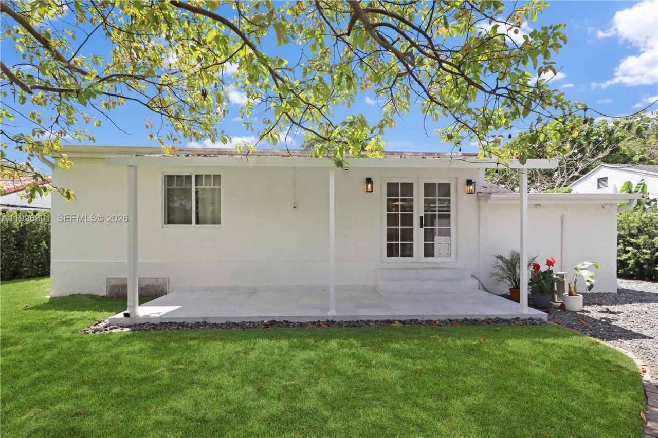 6415 SW 39th St, Miami, FL 33155 Photo