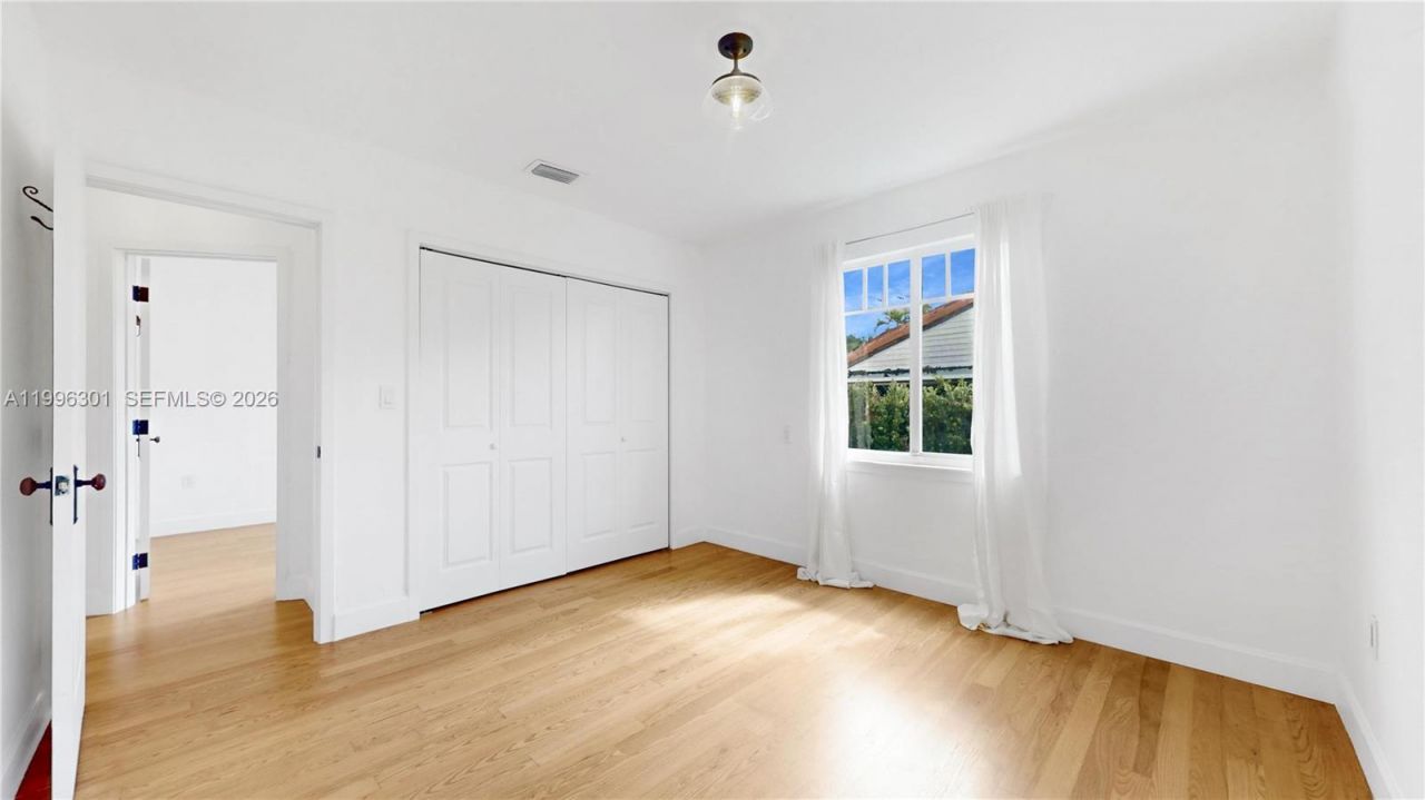 6415 SW 39th St, Miami, FL 33155 Photo