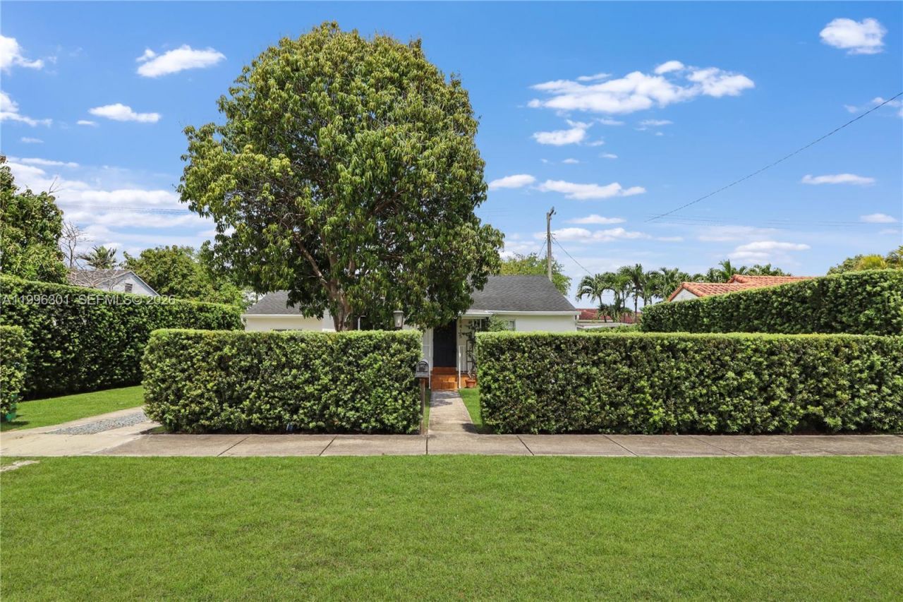 6415 SW 39th St, Miami, FL 33155 Photo