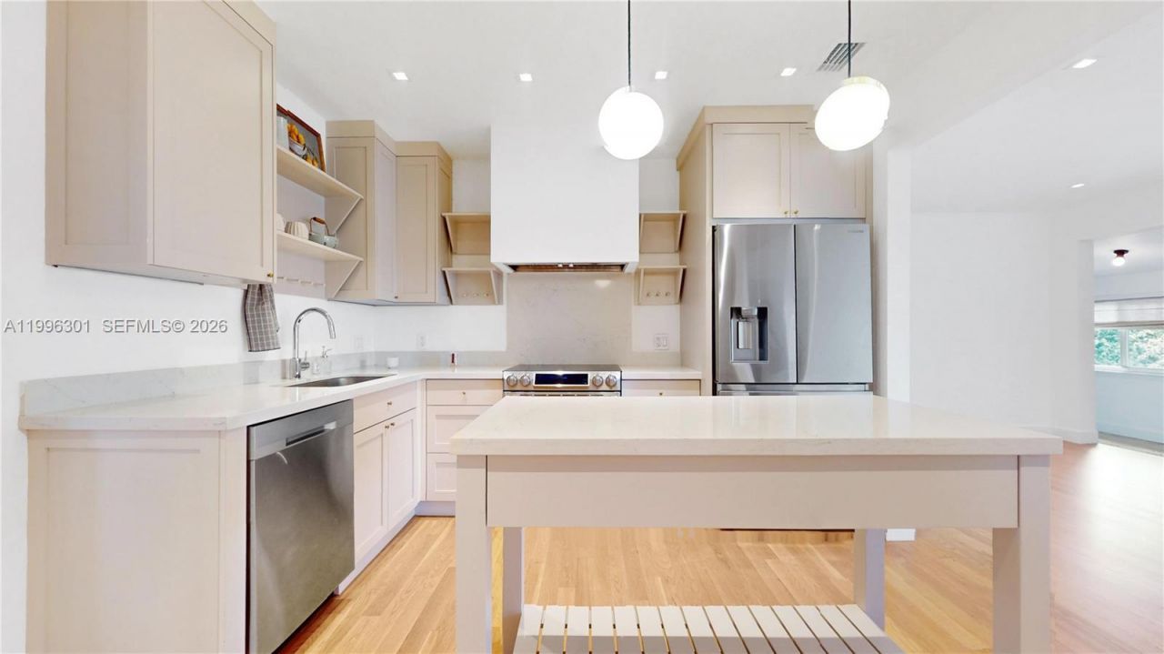 6415 SW 39th St , Miami, FL 33155 Photo