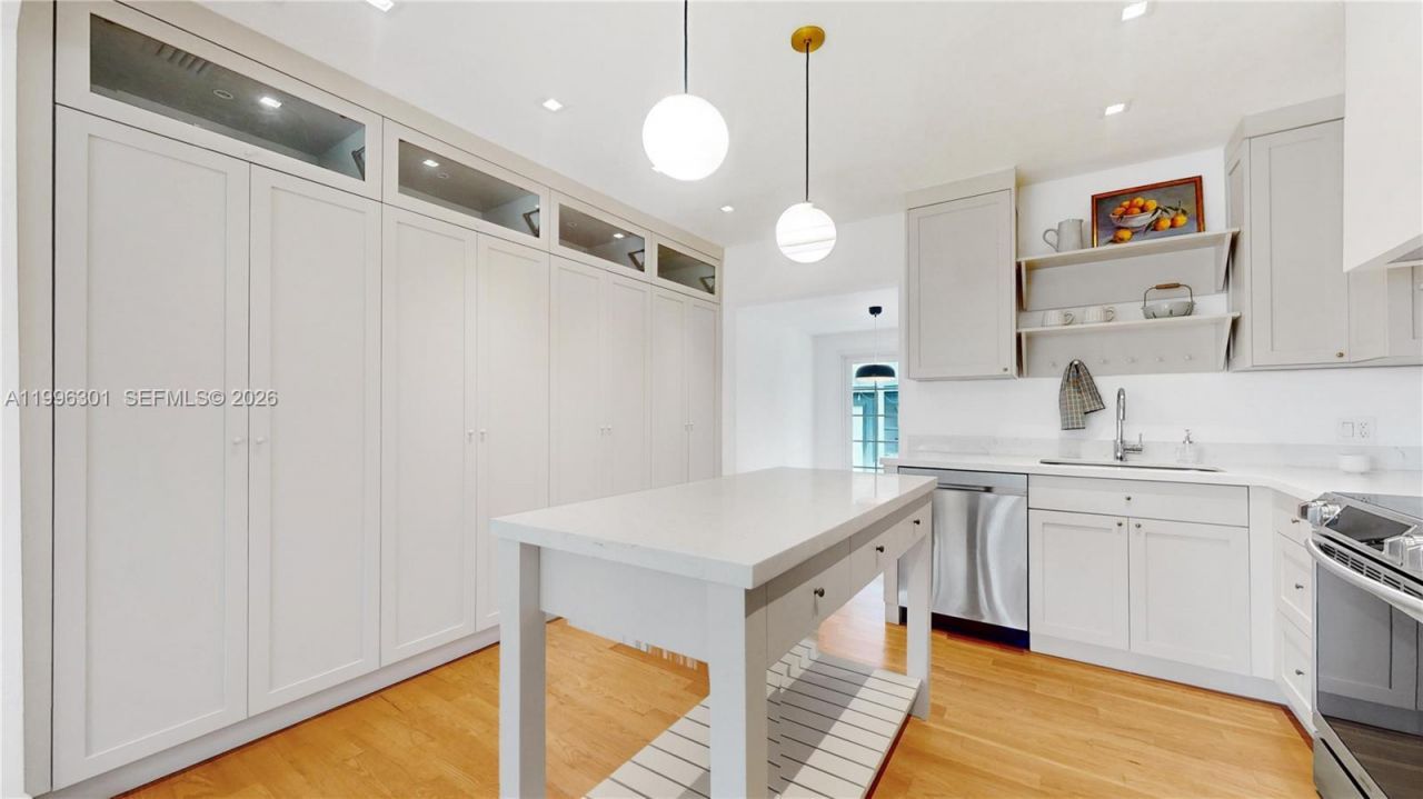 6415 SW 39th St, Miami, FL 33155 Photo