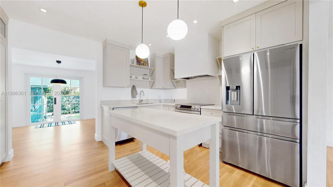 6415 SW 39th St , Miami, FL 33155 Photo