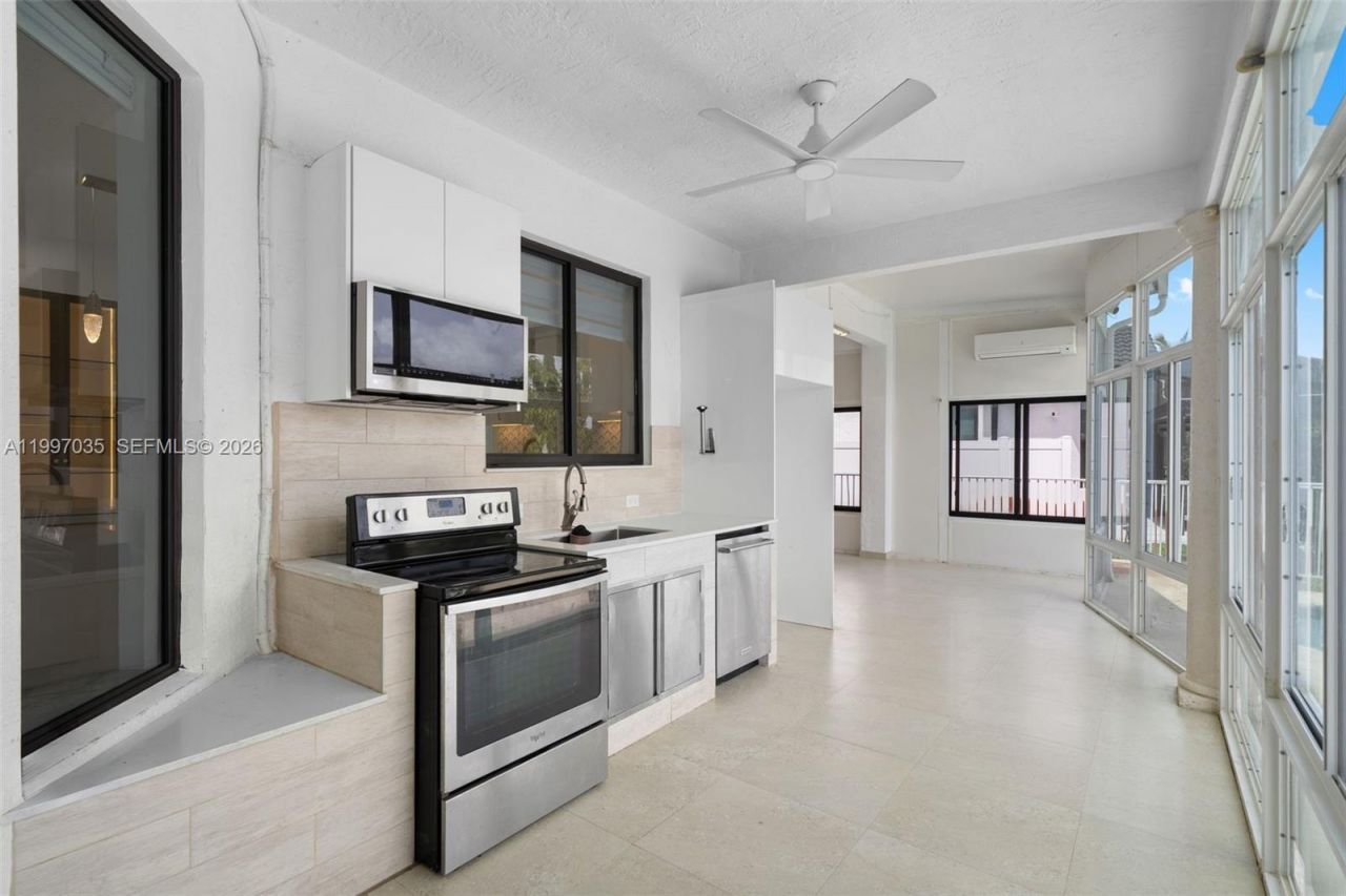 2241 SW 164th Ave, Miramar, FL 33027 Photo