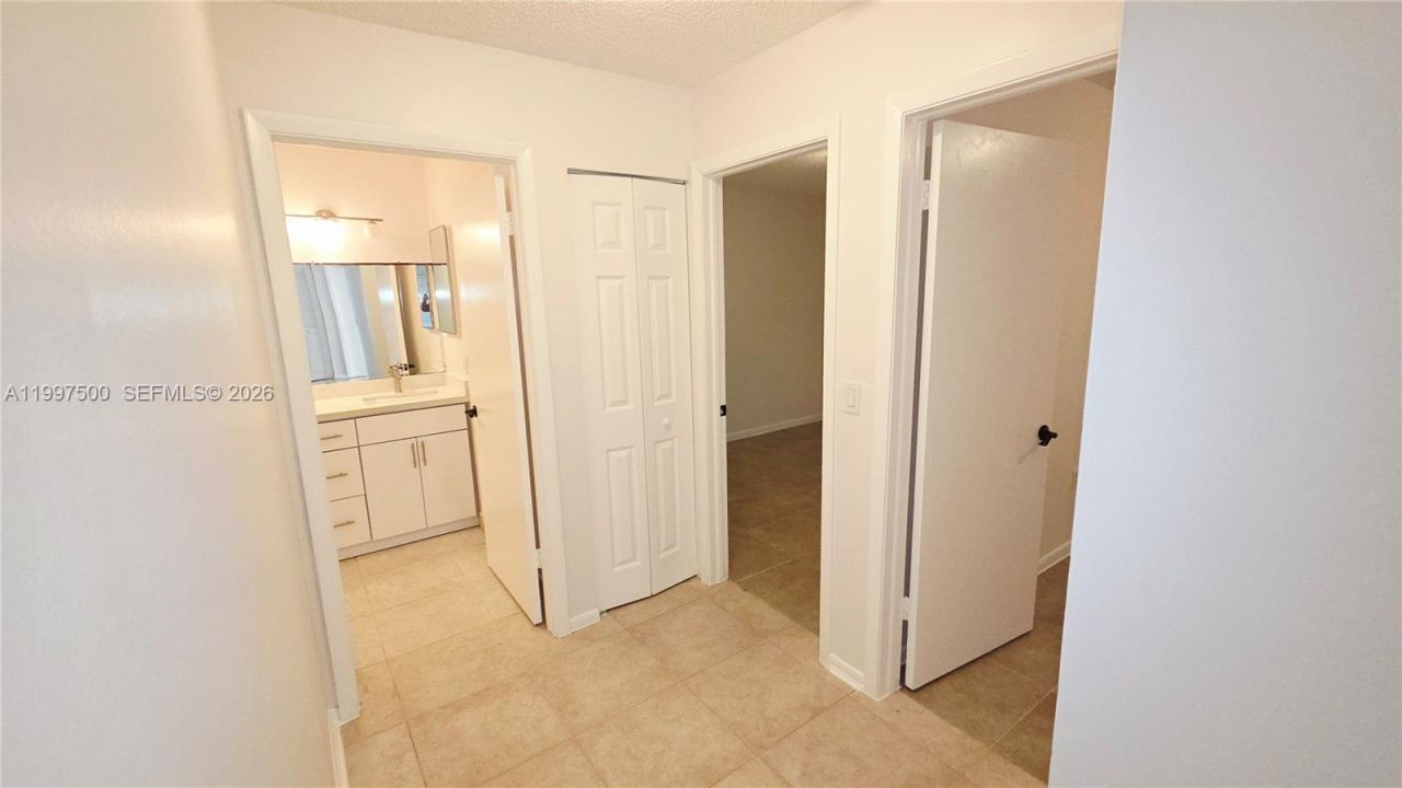 3247 NW 123rd Ave, Sunrise, FL 33323 Photo