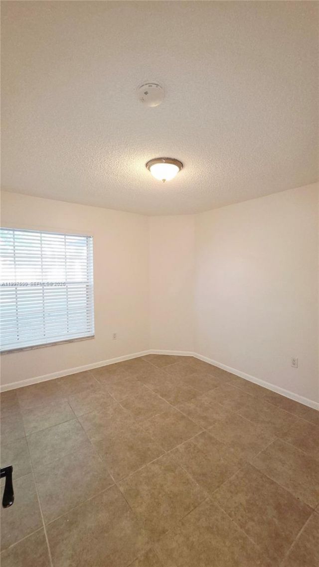 3247 NW 123rd Ave, Sunrise, FL 33323 Photo