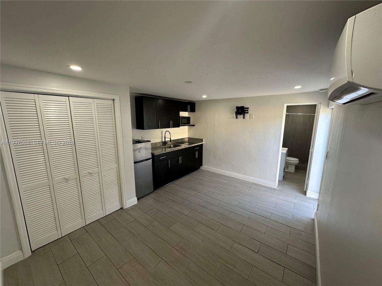 214 S 57th Ave, Hollywood, FL 33023 Photo