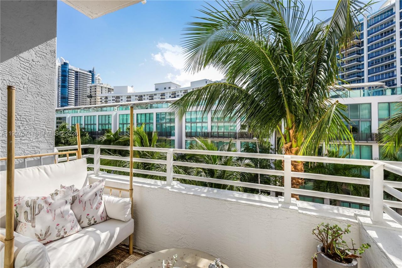 5970 Indian Creek Dr , Unit 502, Miami Beach, FL 33140 Photo