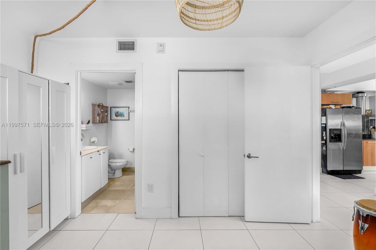 5970 Indian Creek Dr , Unit 502, Miami Beach, FL 33140 Photo